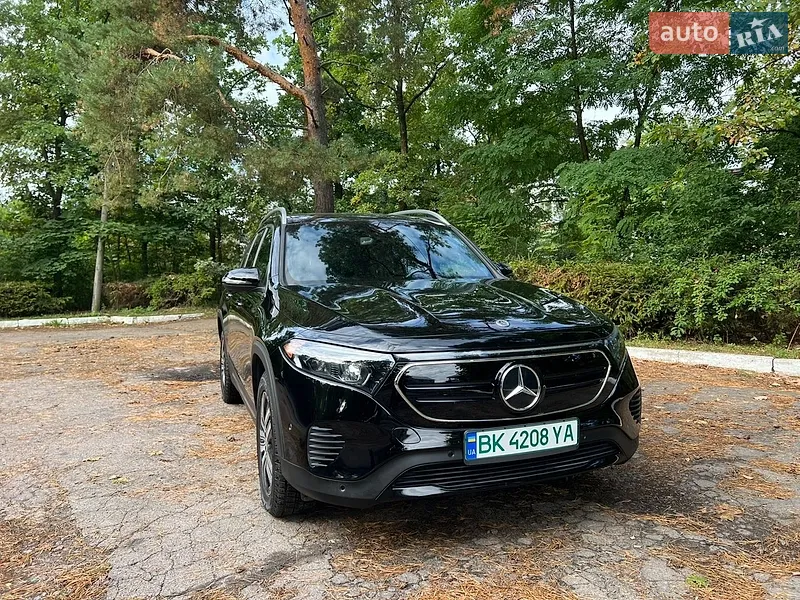 Mercedes-Benz EQB