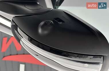 Внедорожник / Кроссовер Mercedes-Benz EQC 2021 в 