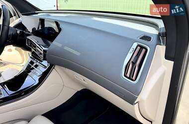 Внедорожник / Кроссовер Mercedes-Benz EQC 2020 в 