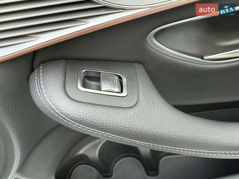 Внедорожник / Кроссовер Mercedes-Benz EQC 2020 в Черновцах