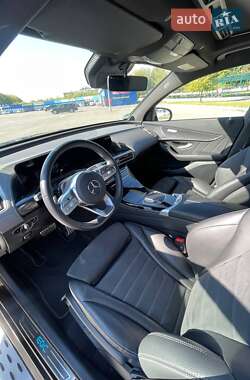 Позашляховик / Кросовер Mercedes-Benz EQC 2022 в 