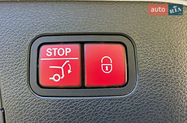 Внедорожник / Кроссовер Mercedes-Benz EQC 2021 в 