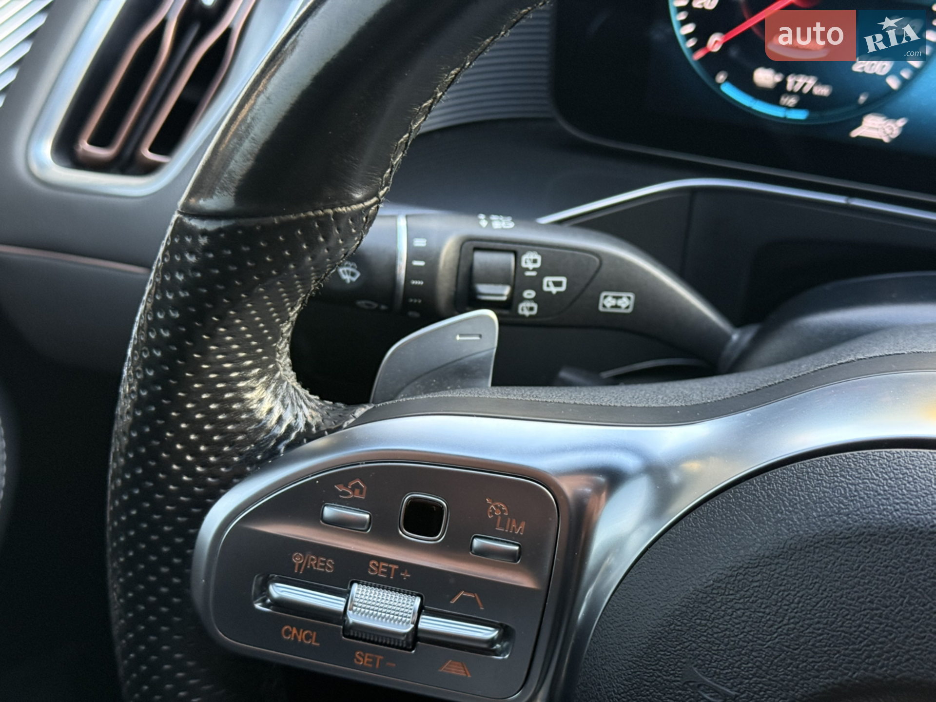 2021 Mercedes-Benz EQC - мініатюра 31