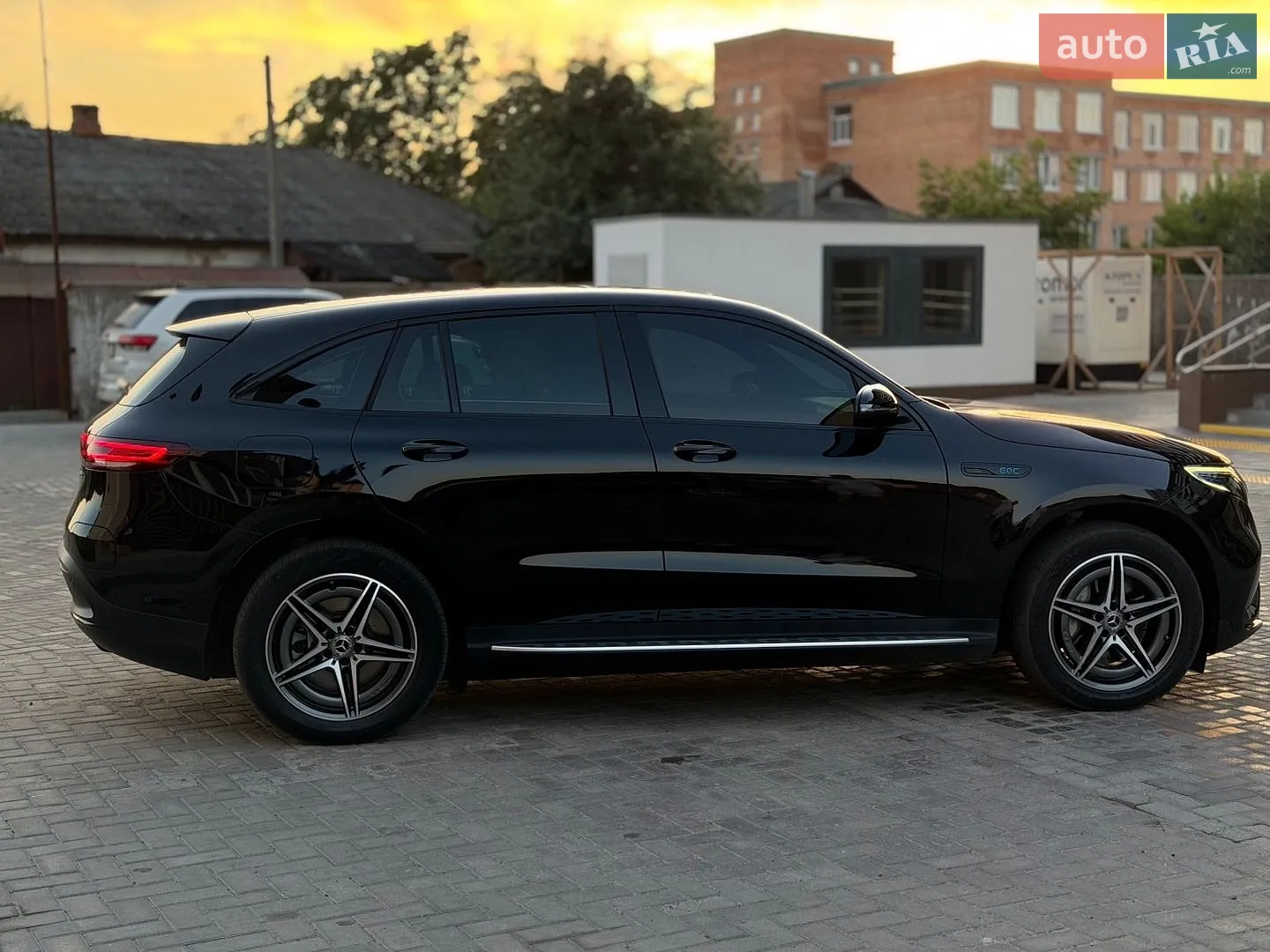 2021 Mercedes-Benz EQC - мініатюра 9