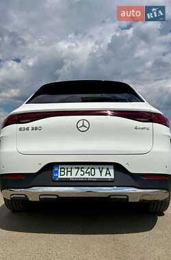 Позашляховик / Кросовер Mercedes-Benz EQE SUV 2023 в 