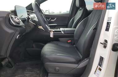 Позашляховик / Кросовер Mercedes-Benz EQE SUV 2023 в 