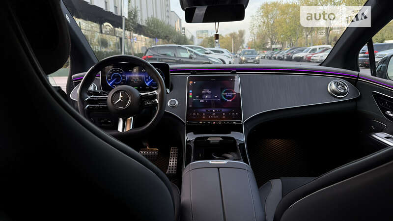 Седан Mercedes-Benz EQE 2022 в Стрые