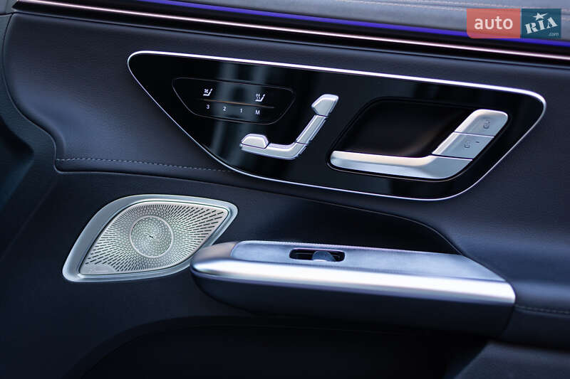 Седан Mercedes-Benz EQE 2022 в Тернополі