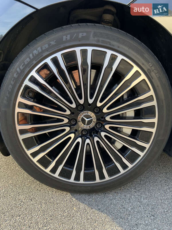 Седан Mercedes-Benz EQE 2022 в Обухове
