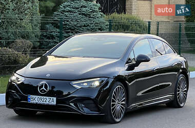 Седан Mercedes-Benz EQE 2023 в 