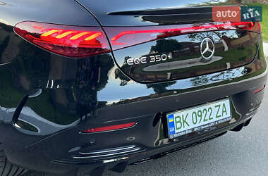 Седан Mercedes-Benz EQE 2023 в 