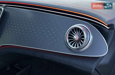 Седан Mercedes-Benz EQE 2023 в 