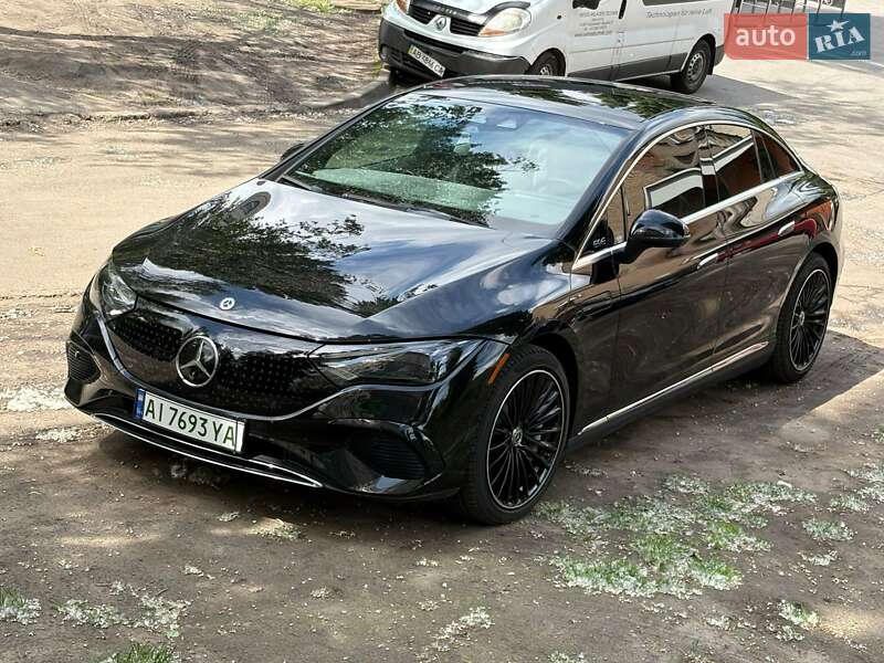Седан Mercedes-Benz EQE 2022 в 