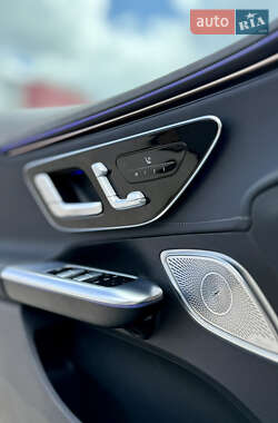 Седан Mercedes-Benz EQE 2023 в 