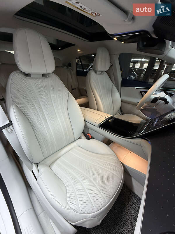 Седан Mercedes-Benz EQE 2023 в Одесі