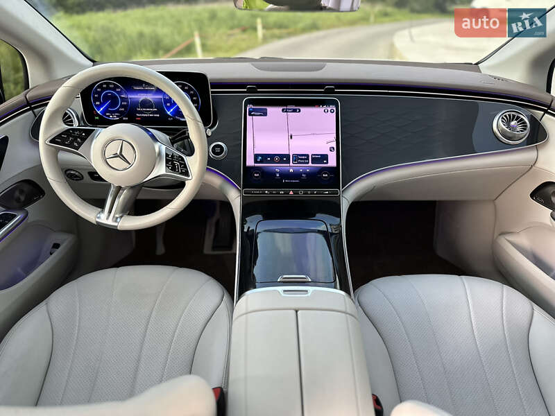 Седан Mercedes-Benz EQE 2022 в Ровно