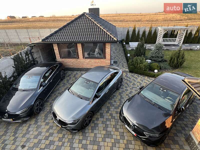 Седан Mercedes-Benz EQE 2022 в Ровно