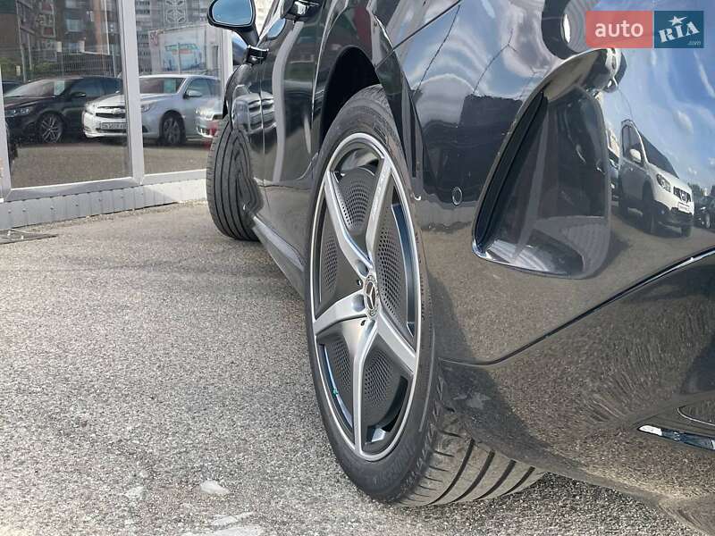 Седан Mercedes-Benz EQE 2022 в Киеве