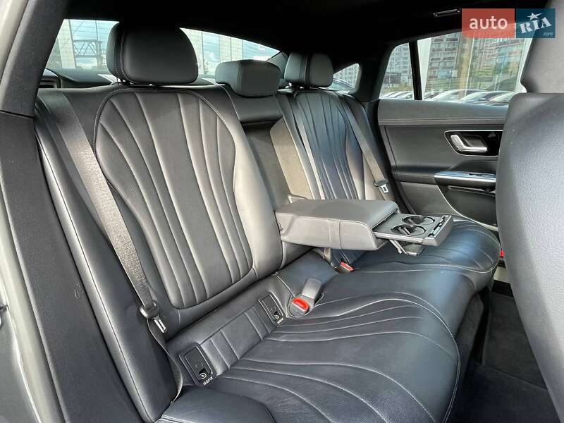 Седан Mercedes-Benz EQE 2022 в Киеве