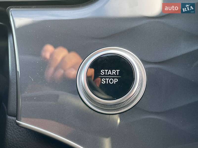 Седан Mercedes-Benz EQE 2022 в Киеве