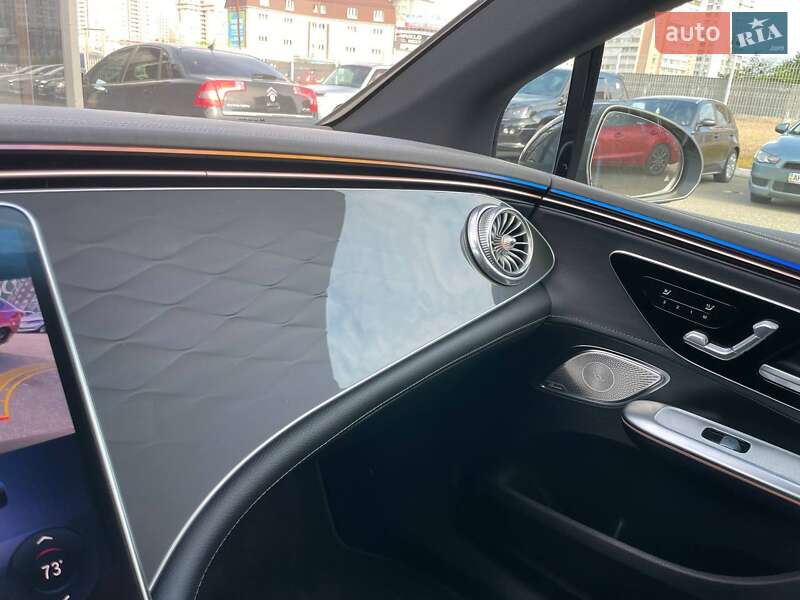 Седан Mercedes-Benz EQE 2022 в Киеве