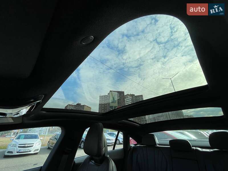 Седан Mercedes-Benz EQE 2022 в Киеве