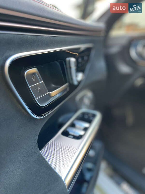 Седан Mercedes-Benz EQE 2023 в Львові