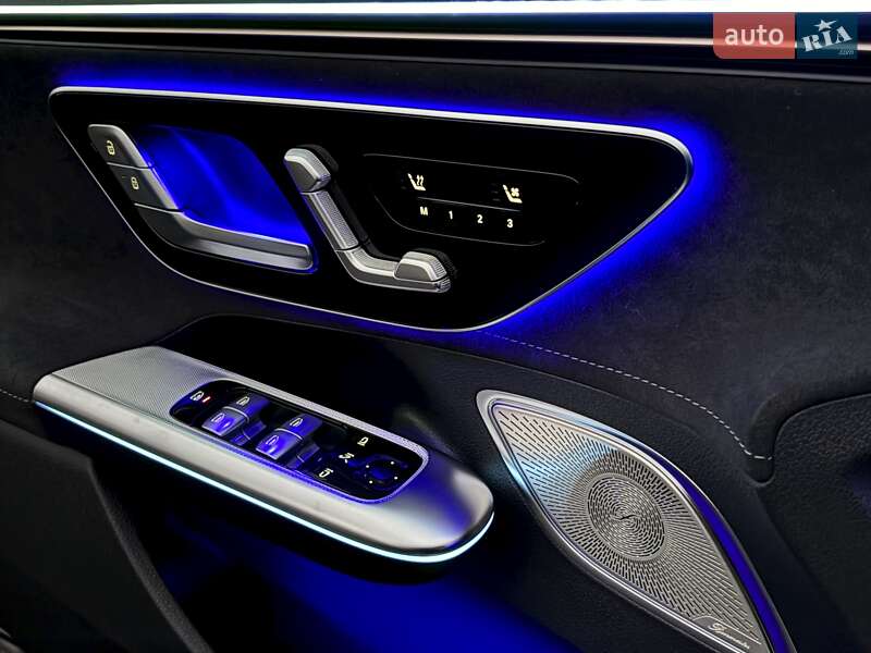 Седан Mercedes-Benz EQE 2023 в Киеве
