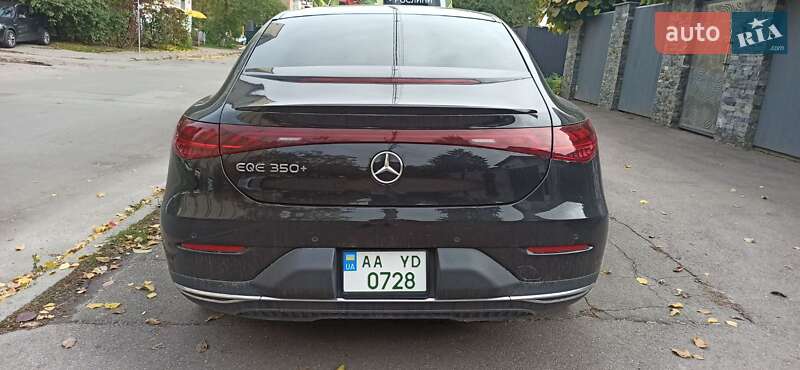 Седан Mercedes-Benz EQE 2022 в Києві