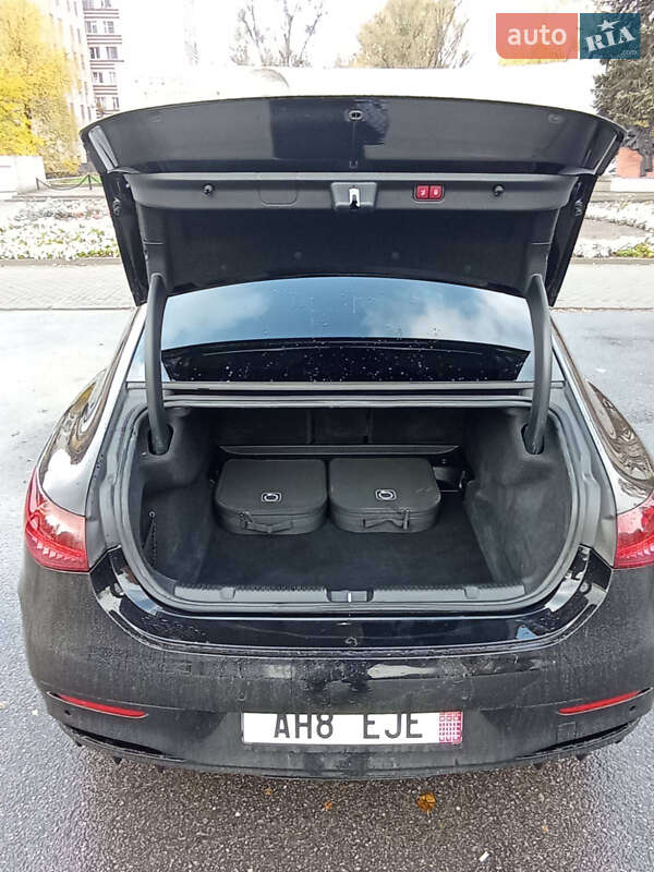 Седан Mercedes-Benz EQE 2023 в Новомосковске