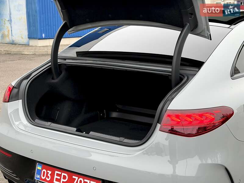 Седан Mercedes-Benz EQE 2022 в Киеве