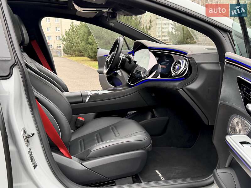 Седан Mercedes-Benz EQE 2022 в Киеве