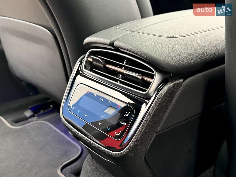 Седан Mercedes-Benz EQE 2022 в Киеве