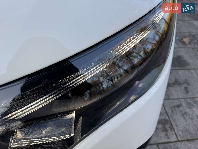 Седан Mercedes-Benz EQE 2023 в Луцьку