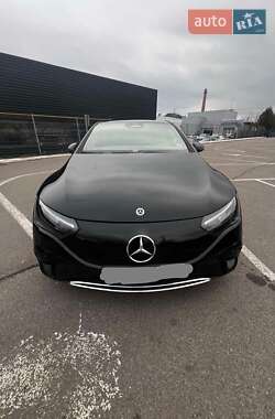 Седан Mercedes-Benz EQE 2022 в Львове