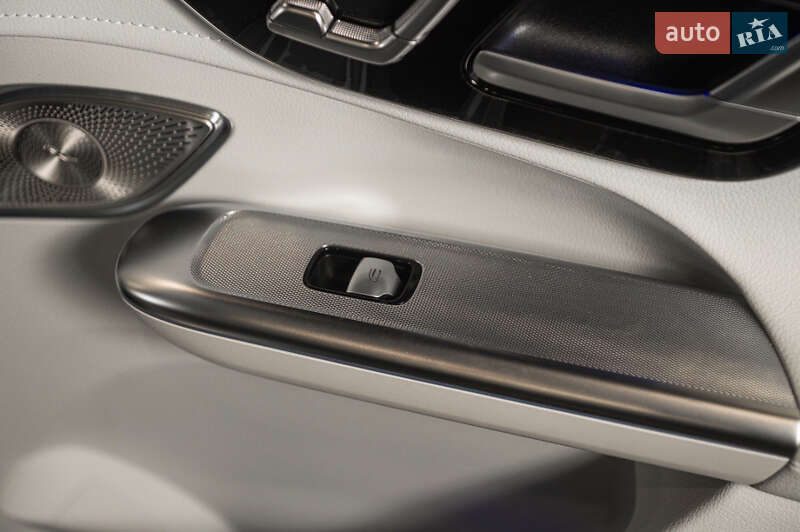 Седан Mercedes-Benz EQE 2023 в Одессе