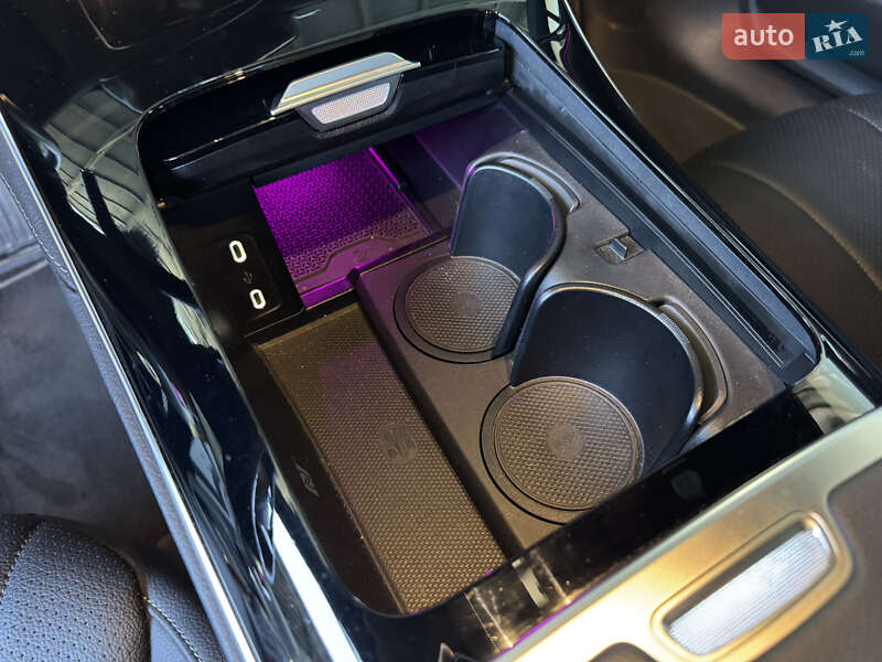 Седан Mercedes-Benz EQE 2023 в Киеве