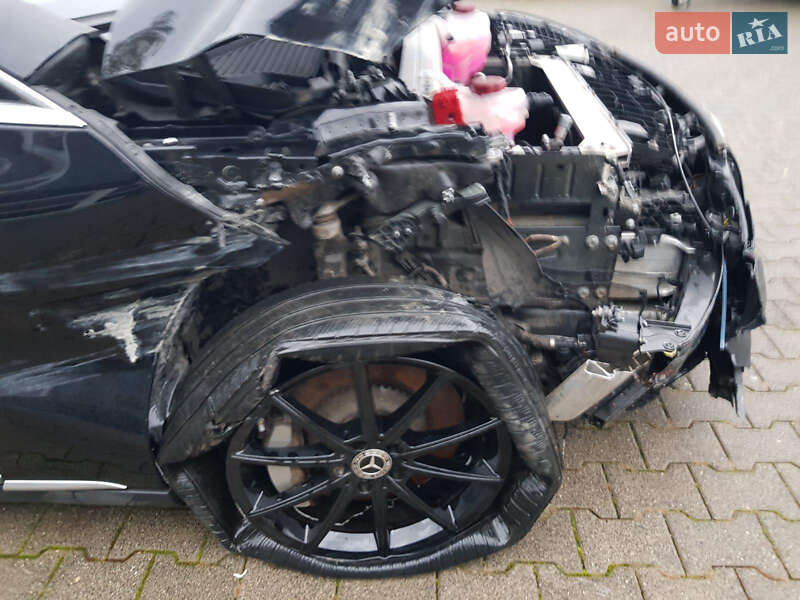 Седан Mercedes-Benz EQE 2023 в Львове