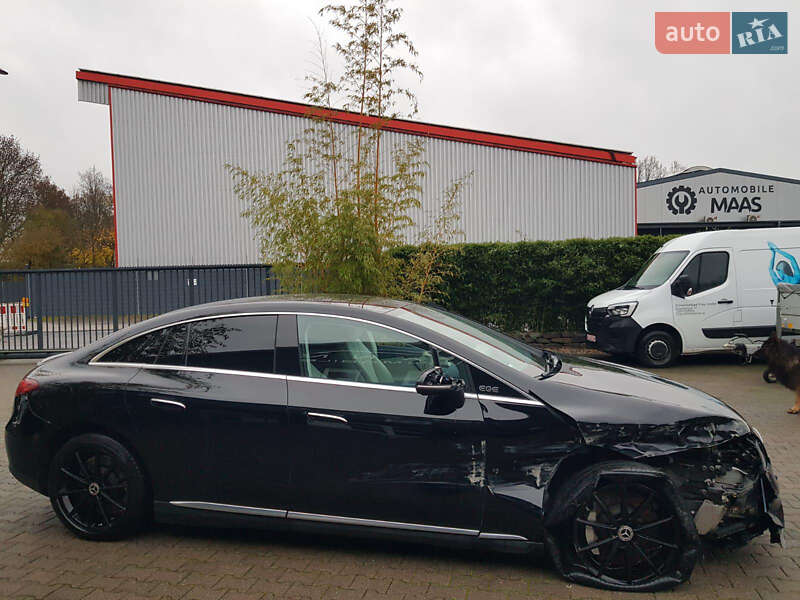 Седан Mercedes-Benz EQE 2023 в Львове