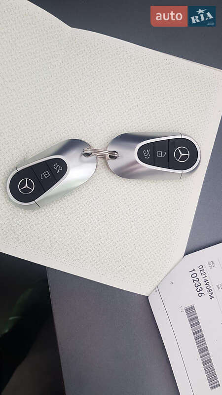 Седан Mercedes-Benz EQE 2023 в Львове