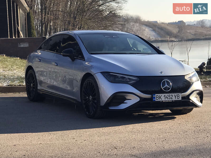 Седан Mercedes-Benz EQE 2023 в Рівному