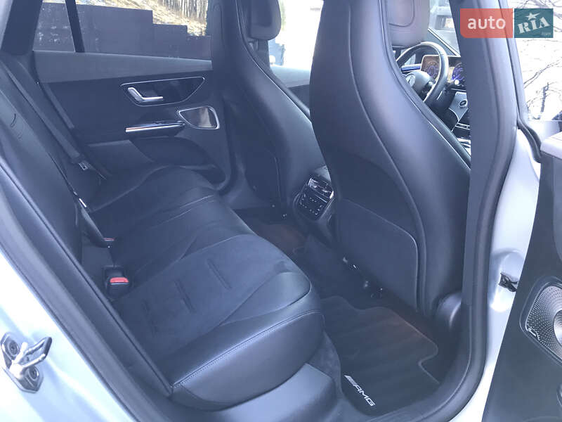 Седан Mercedes-Benz EQE 2023 в Рівному