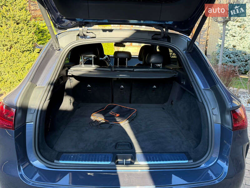 Седан Mercedes-Benz EQE 2023 в Одесі