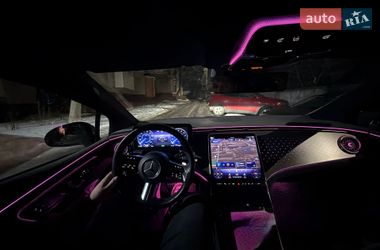 Седан Mercedes-Benz EQE 2022 в Ровно