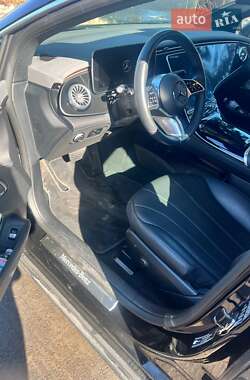 Седан Mercedes-Benz EQE 2024 в Смыге