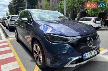 Седан Mercedes-Benz EQE 2022 в Львове