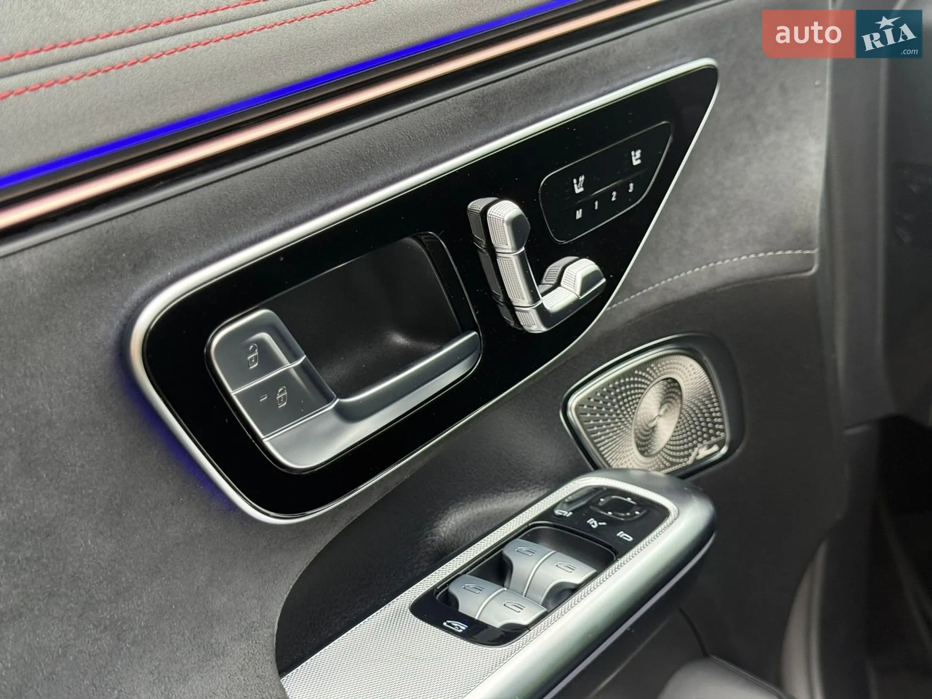 2022 Mercedes-Benz EQE - мініатюра 12