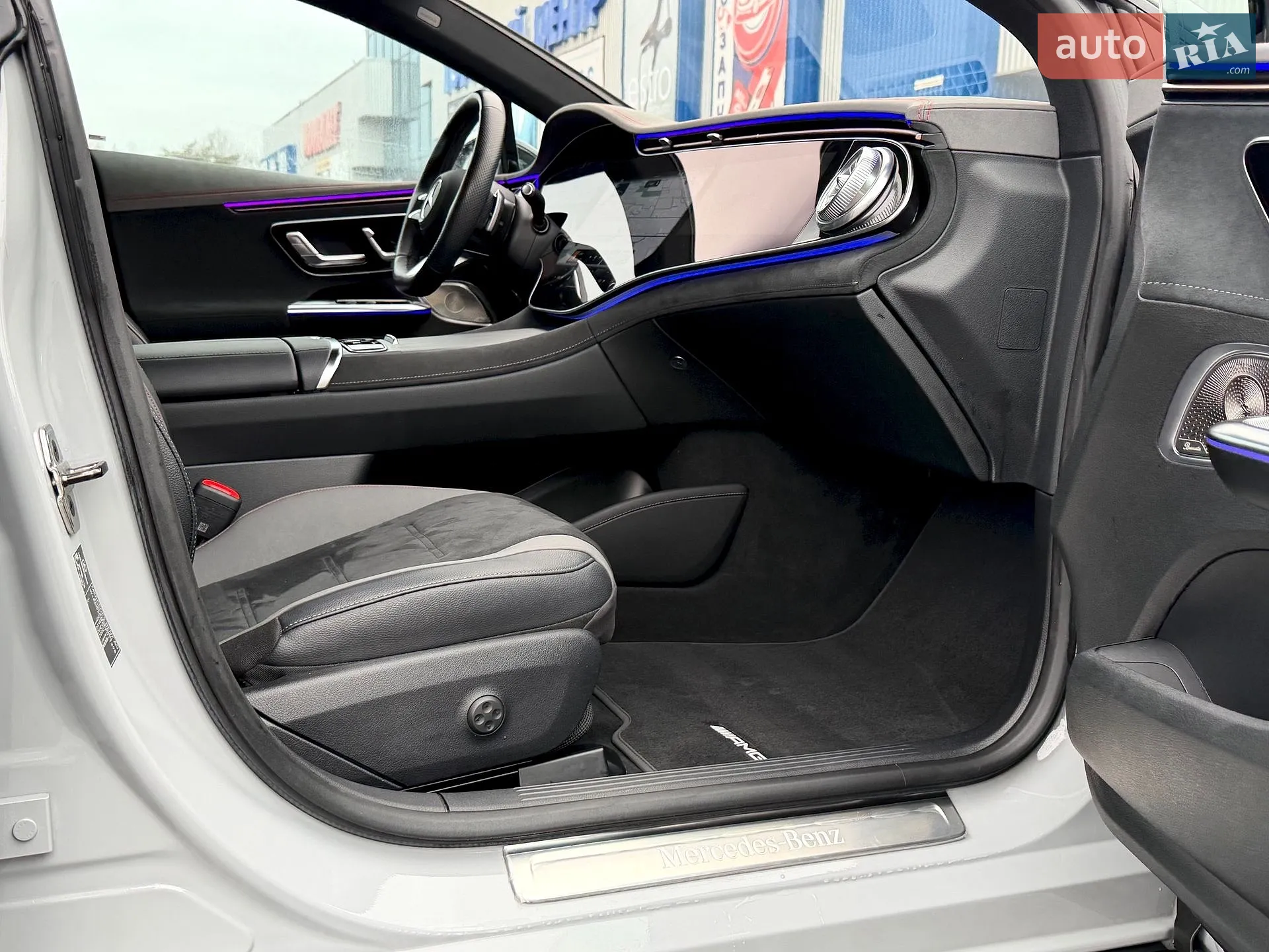 2022 Mercedes-Benz EQE - мініатюра 40