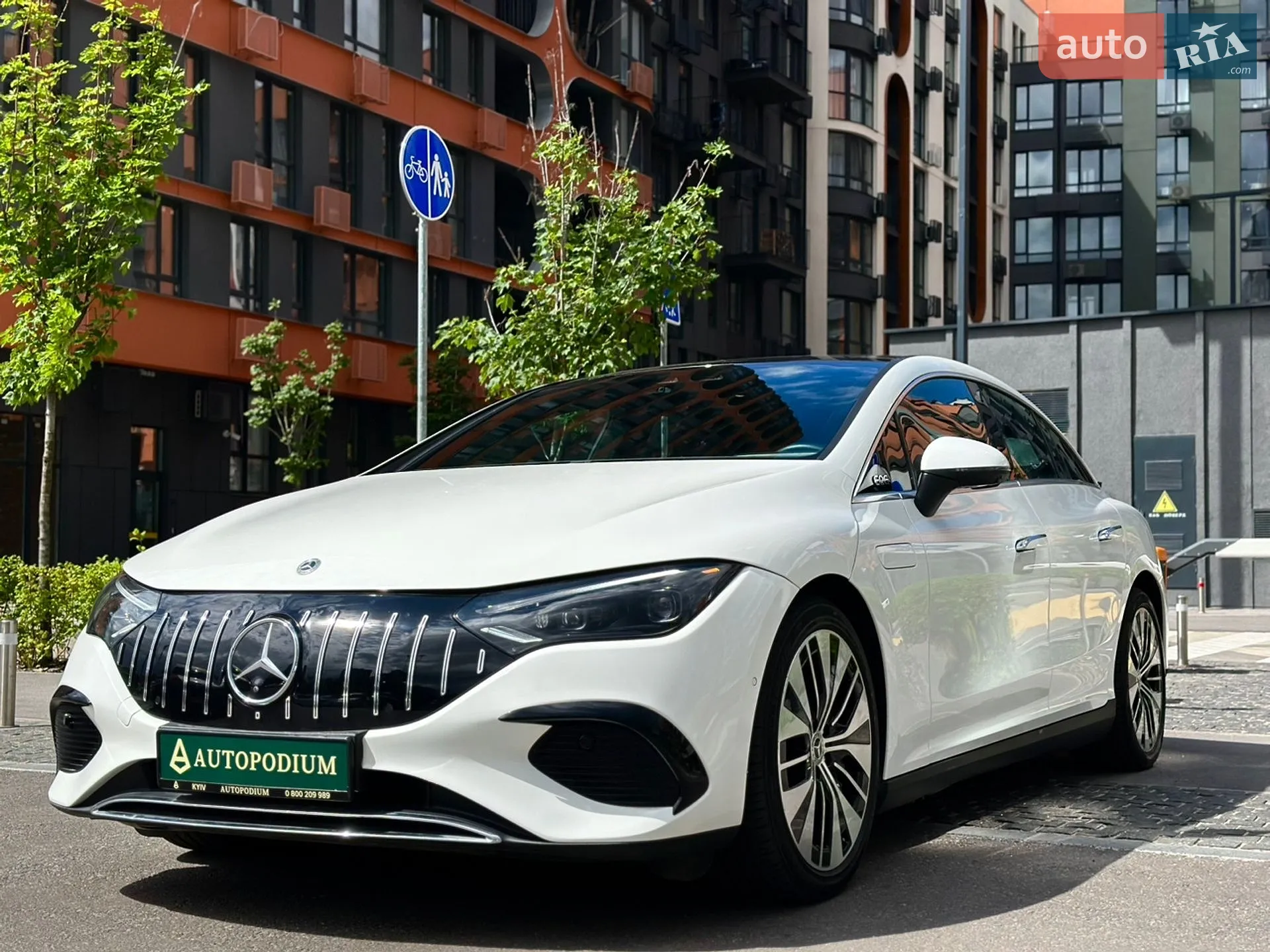 2022 Mercedes-Benz EQE - мініатюра 5