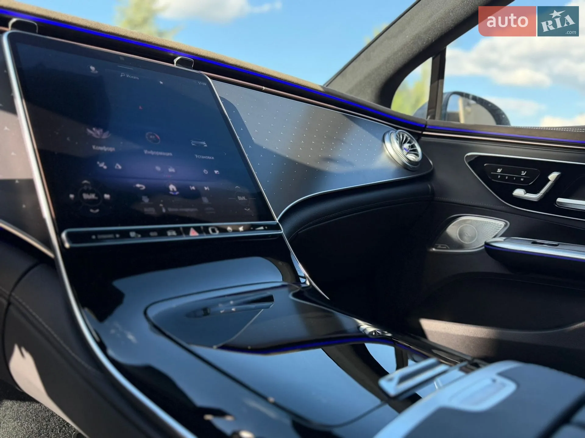 2022 Mercedes-Benz EQE - мініатюра 14